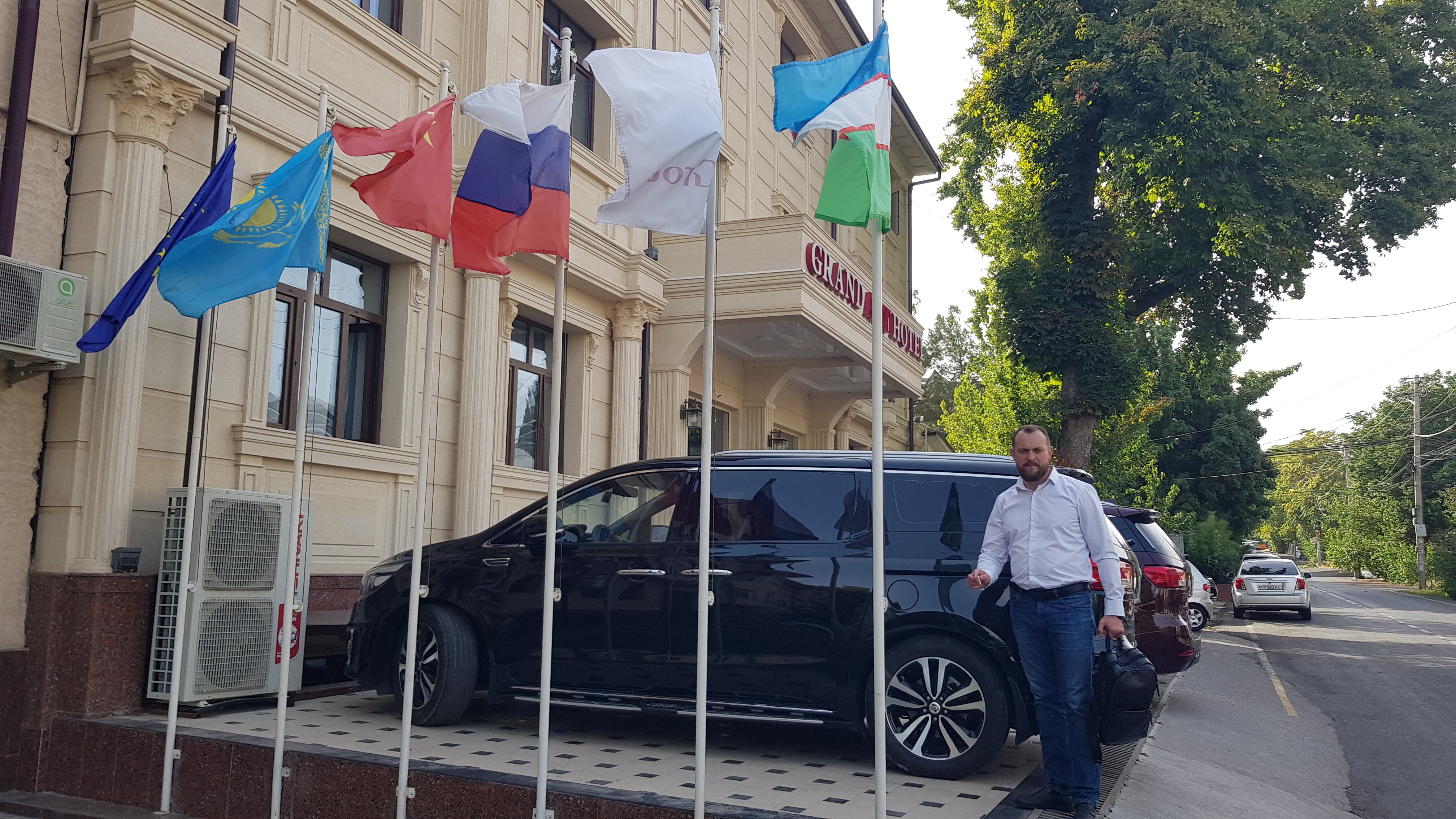 Фото Grand Art Premium Hotel