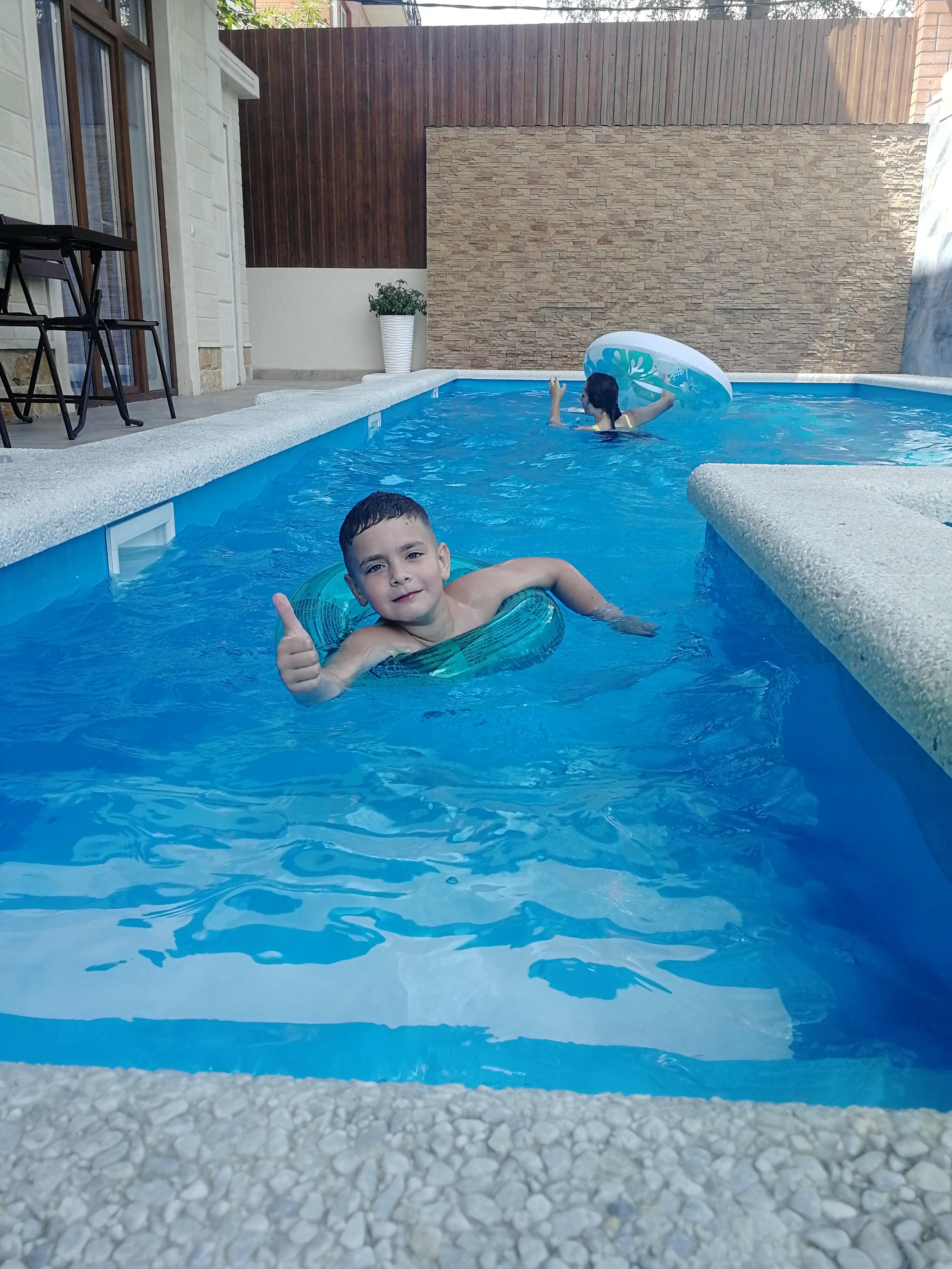 Фото Адонис