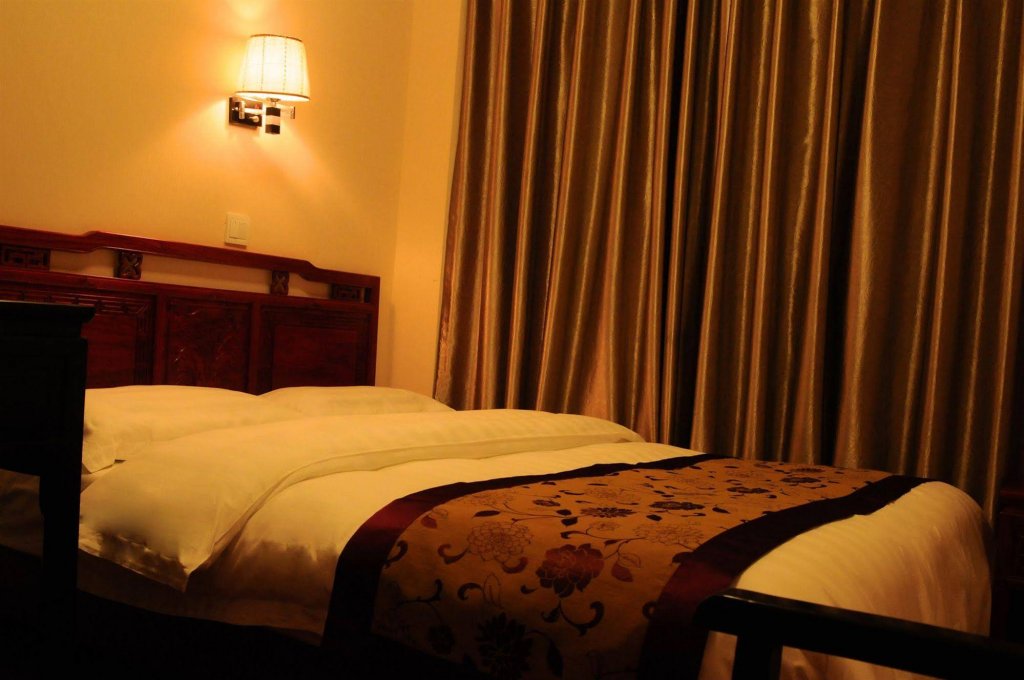 Фото Beijing Hyde Courtyard Hotel