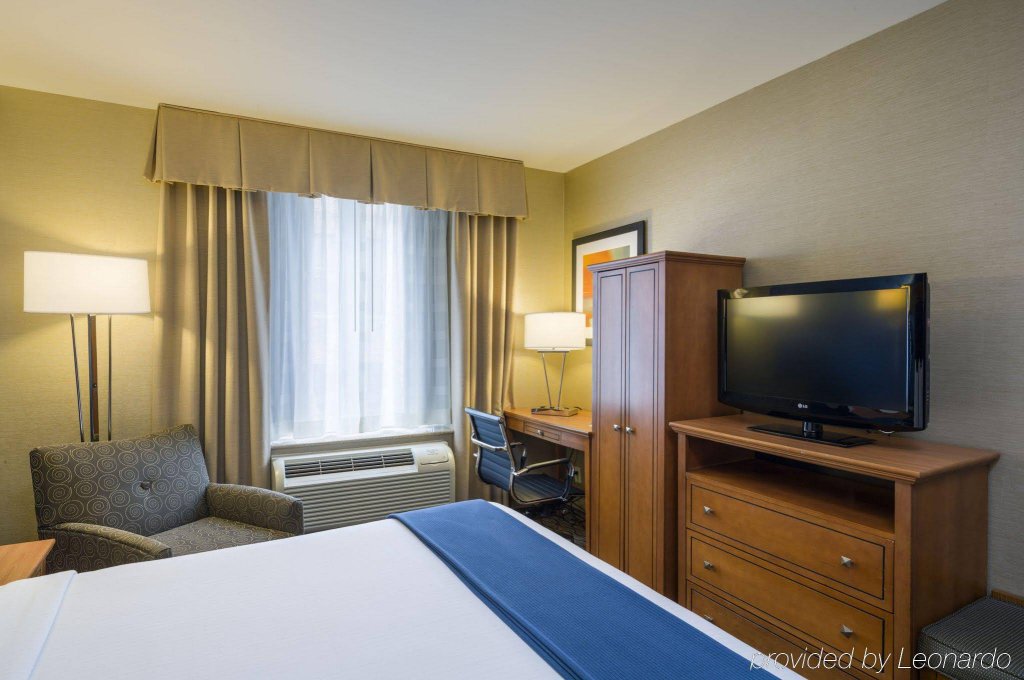 Фото Holiday Inn Express New York City - Chelsea