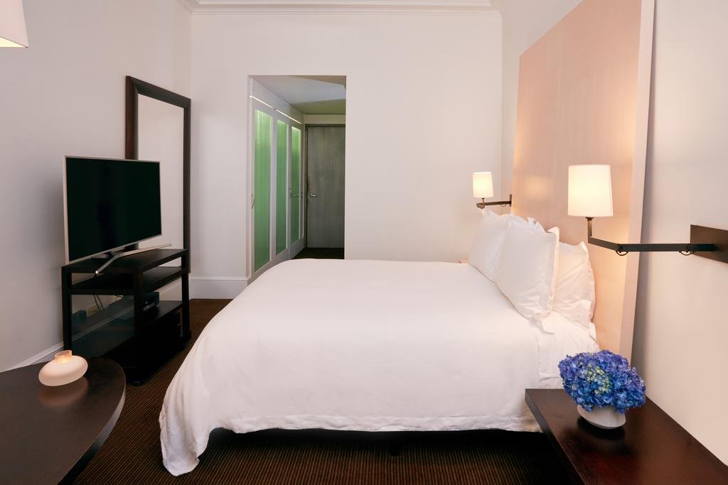 Фото The Mercer Hotel