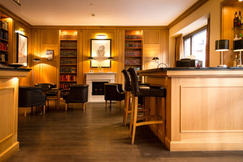 Фото Townhouse Hotel