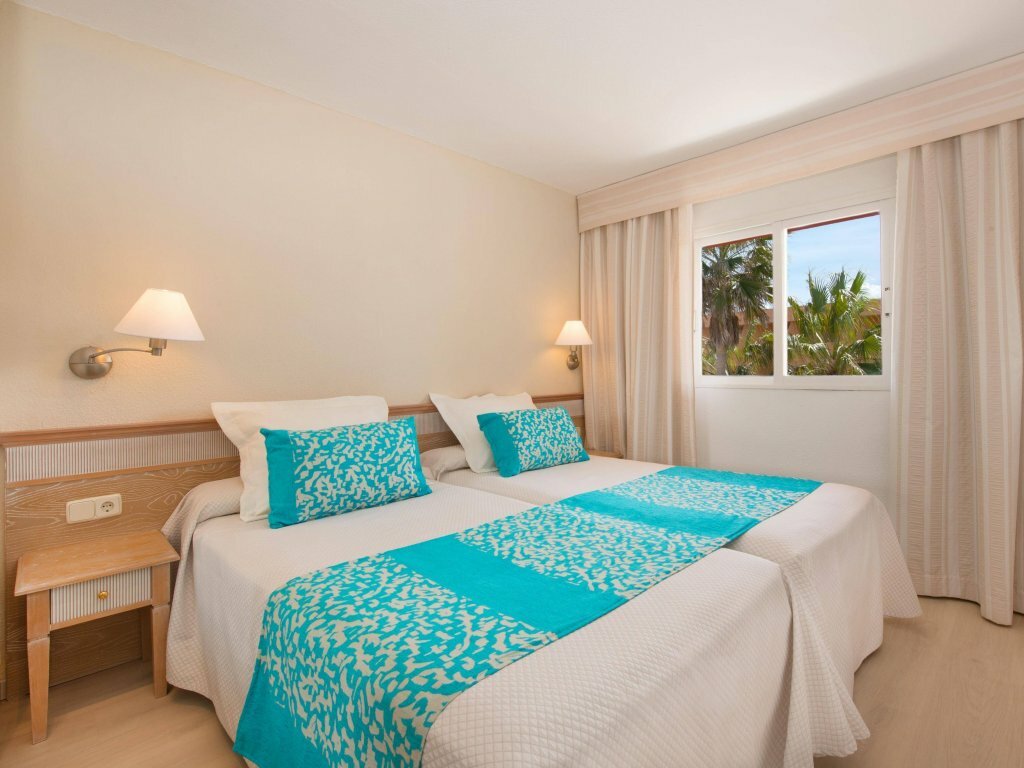 Фото Iberostar Waves Playa De Muro