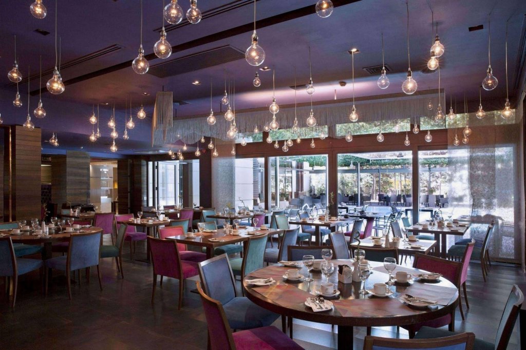 Фото Zeus Thessaloniki Lazart