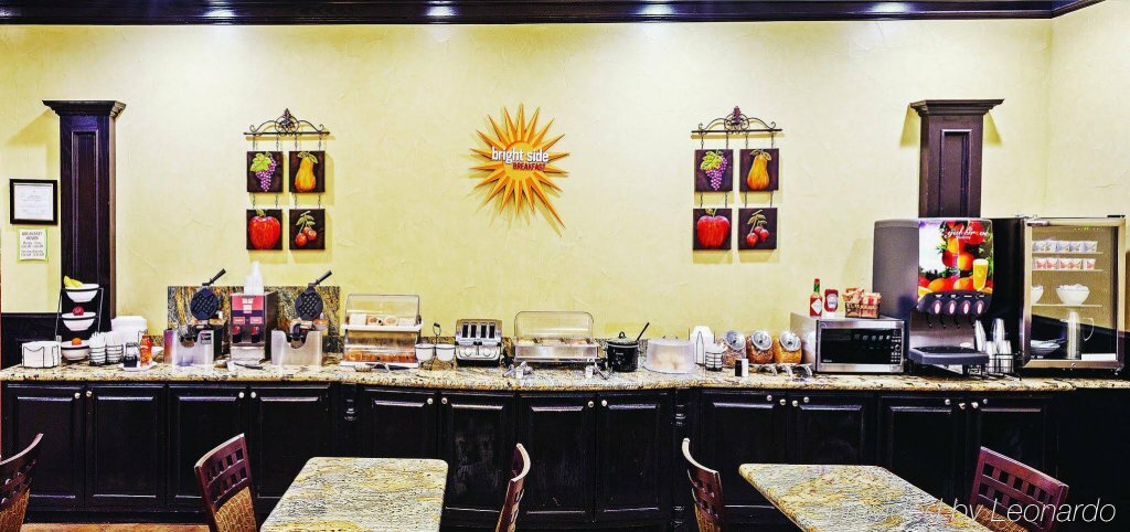 Фото La Quinta Inn & Suites by Wyndham Dfw Airport West Bedford