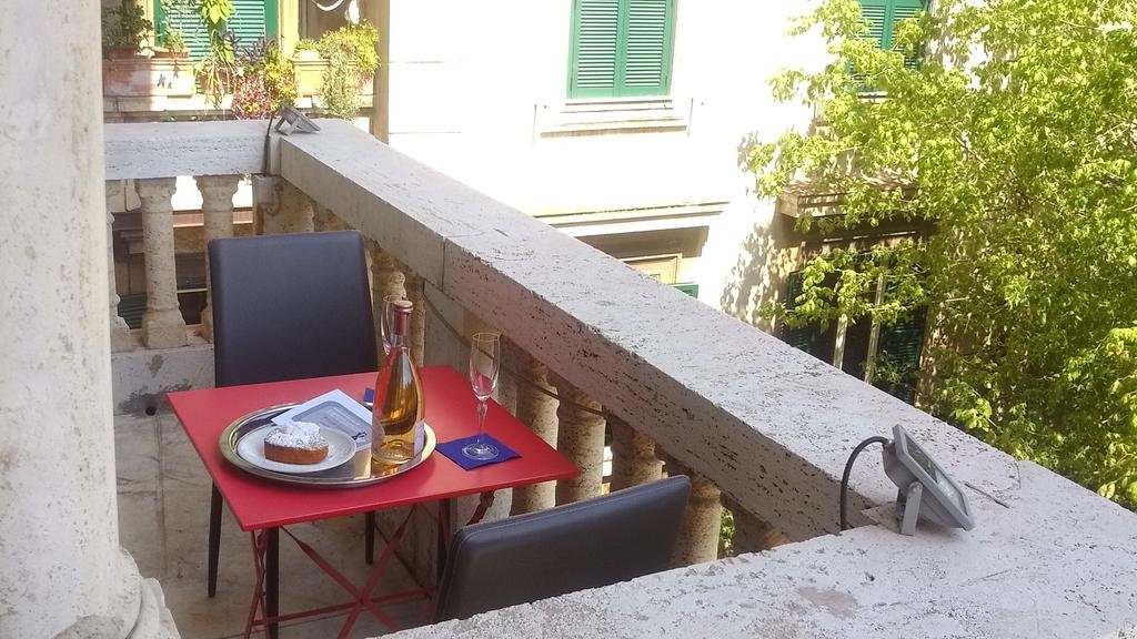 Фото Suites Farnese Design Hotel