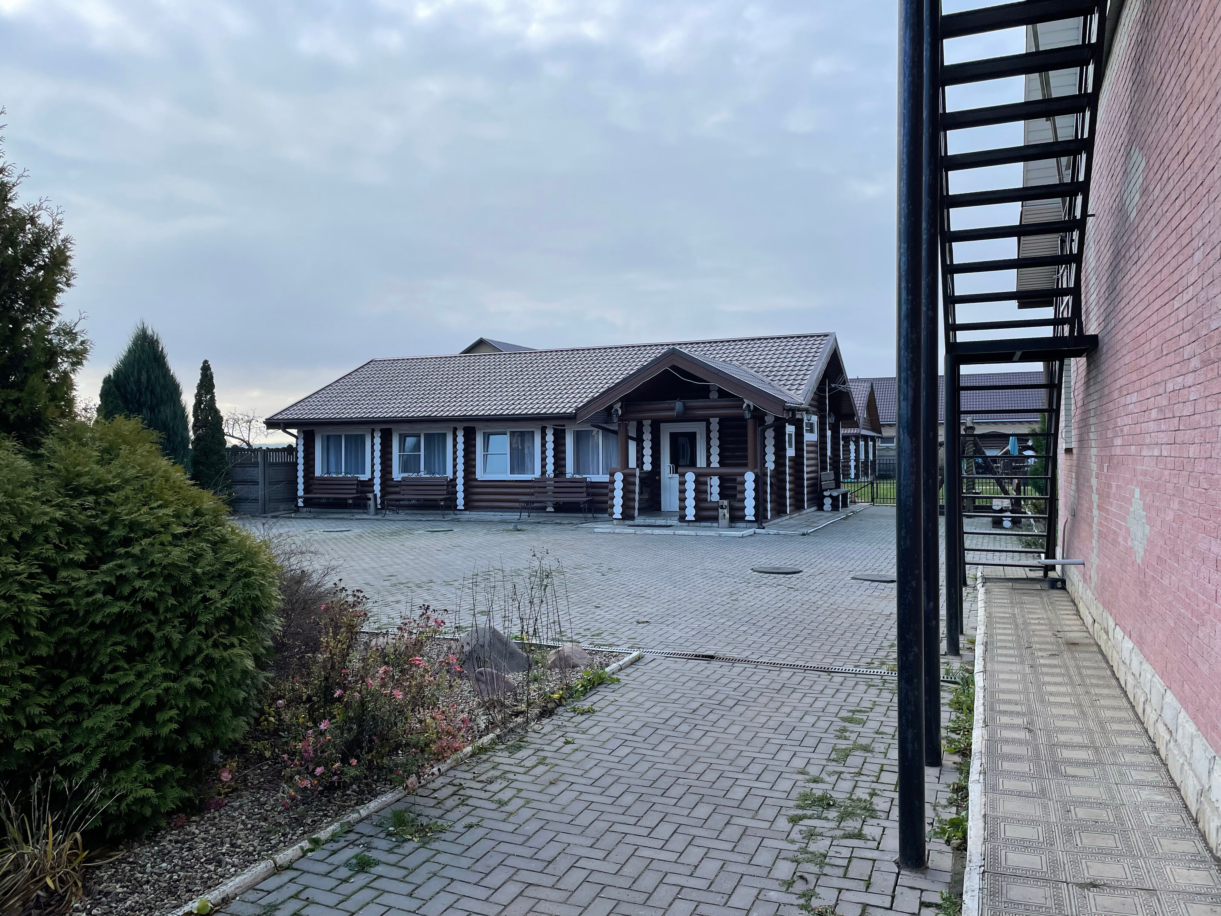 Фото Эммаусский дворик