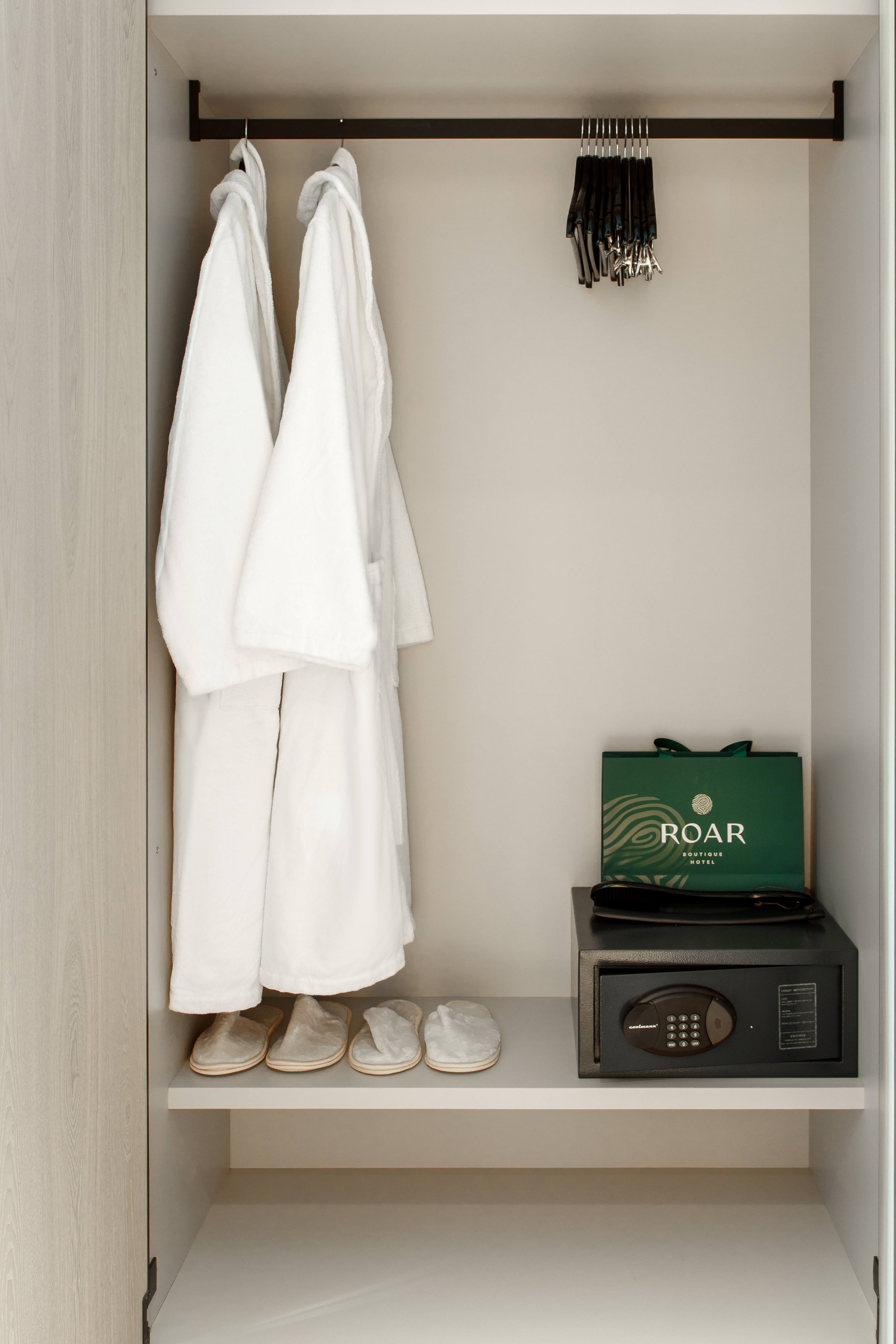 Фото Roar Boutique Hotel