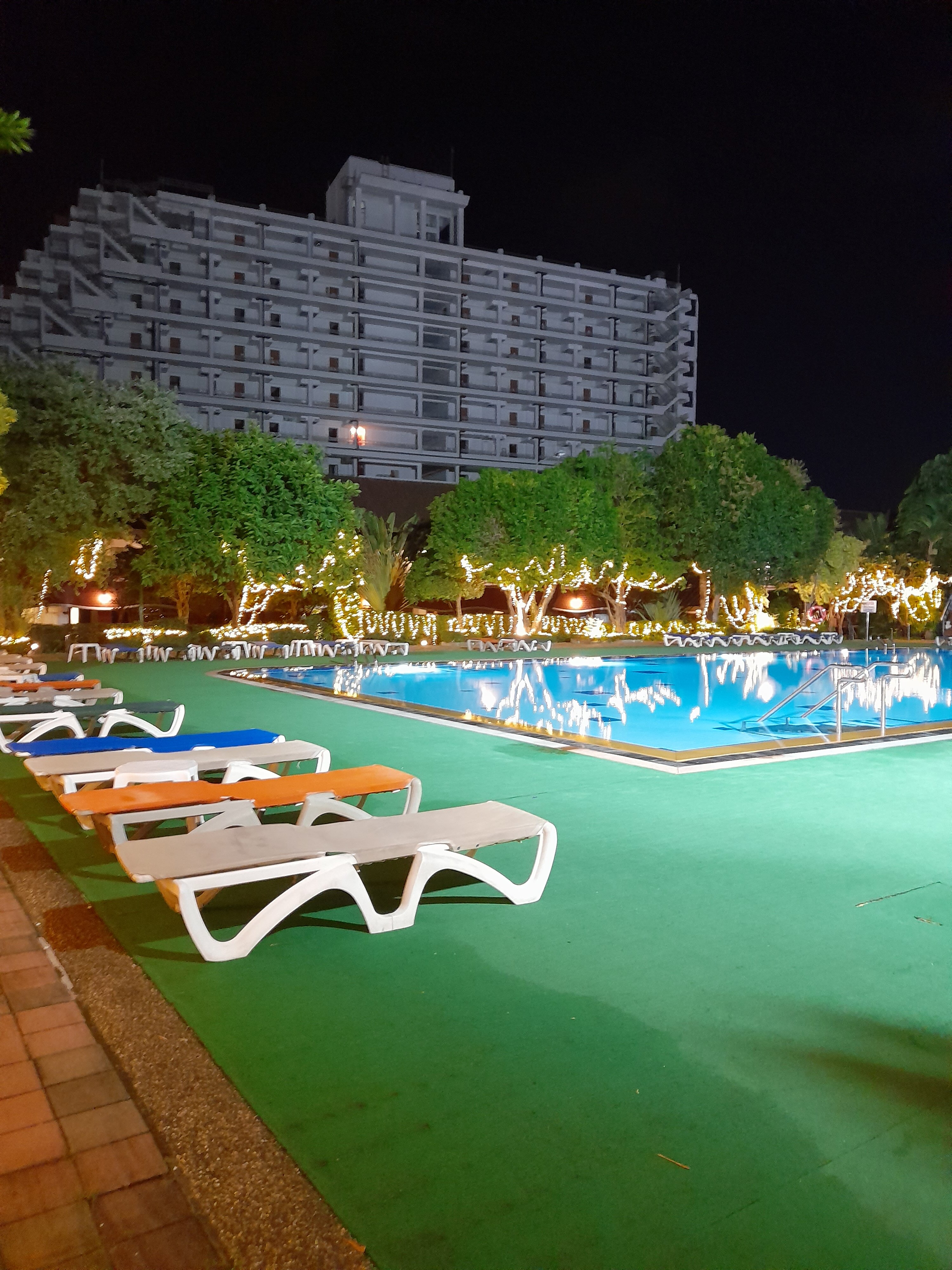 Фото Patong Resort