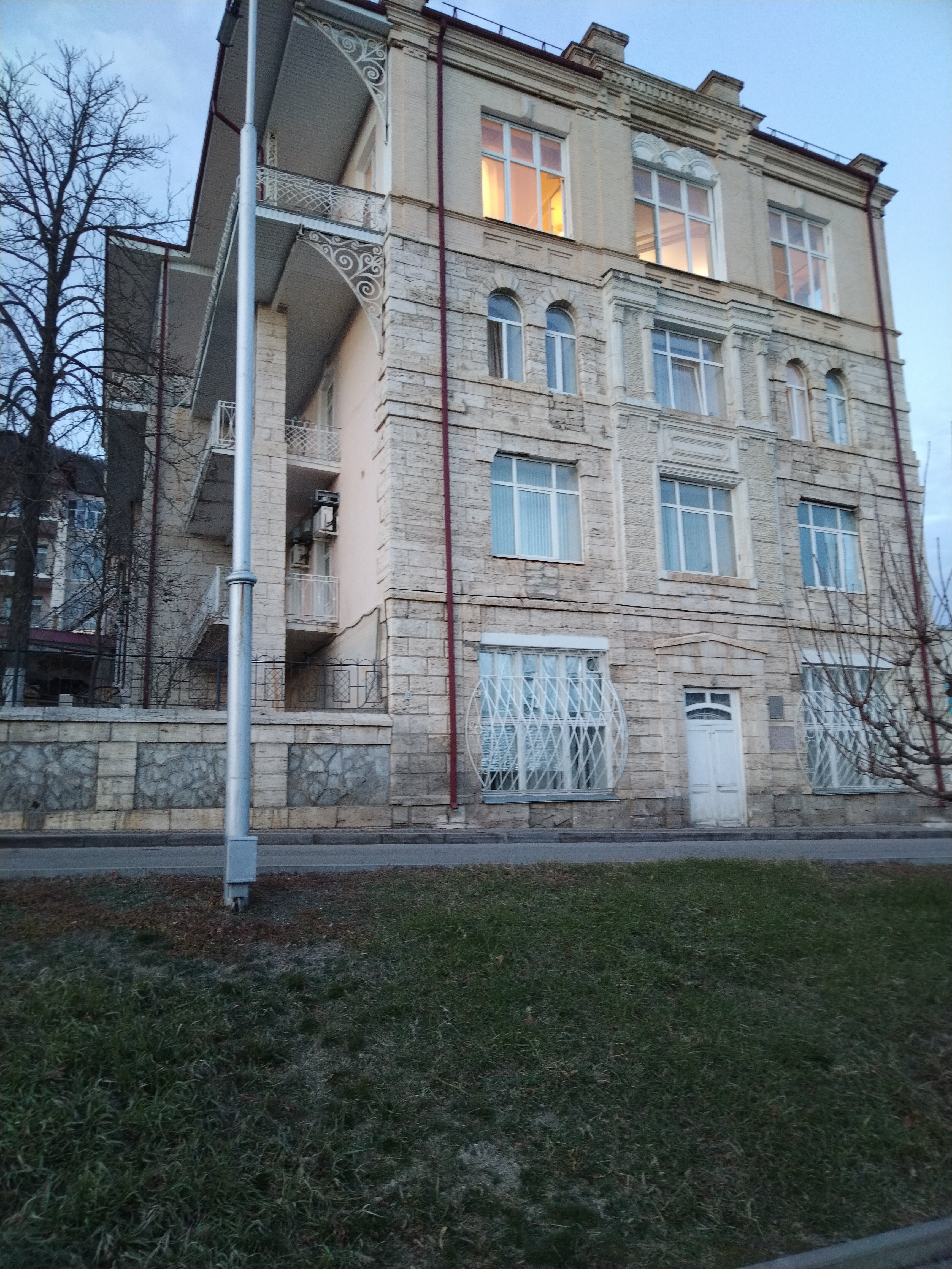 Фото Пятигорская клиника ФГБУ Скфнкц ФМБА России