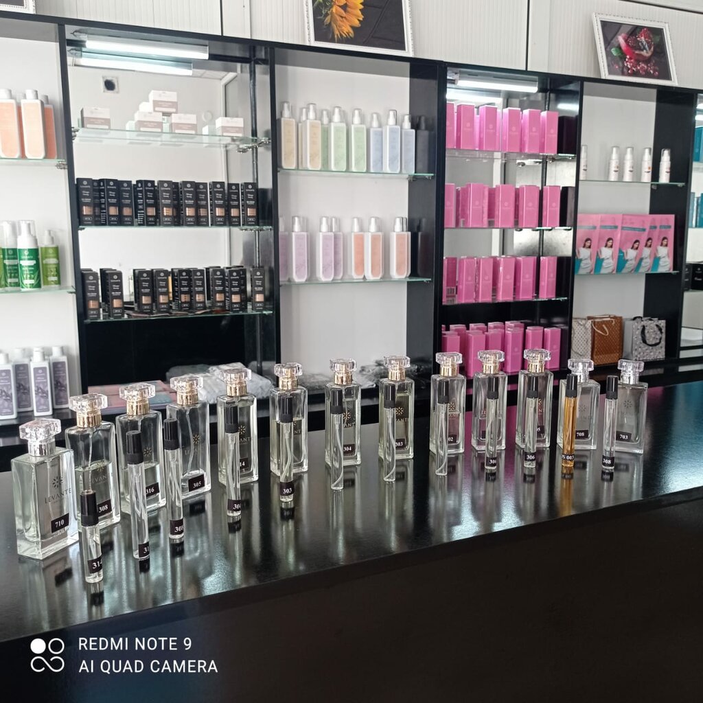 Perfume and cosmetics shop Levante, Osh, photo