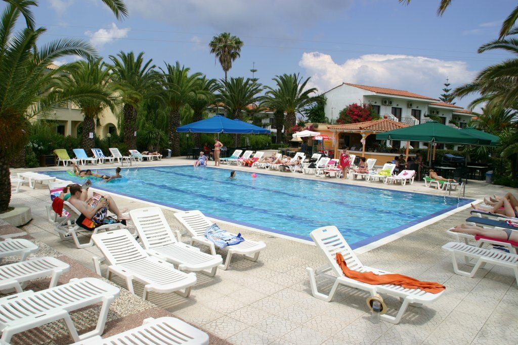 Фото Morfeas Hotel
