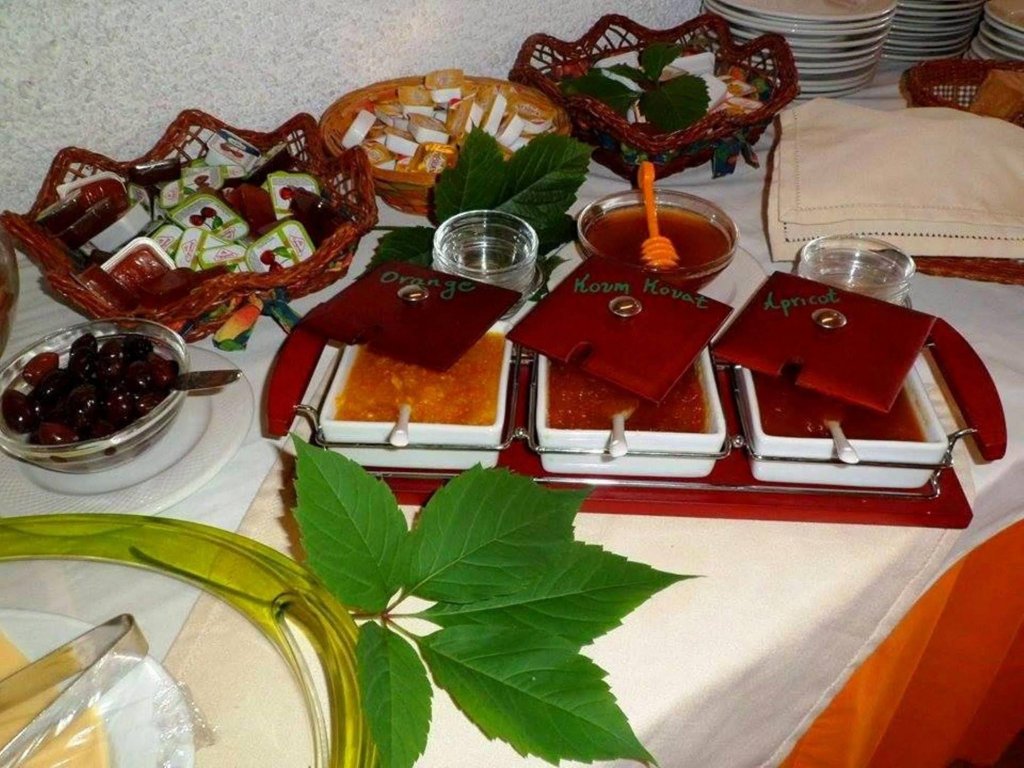 Фото Angela Hotel and Apartments