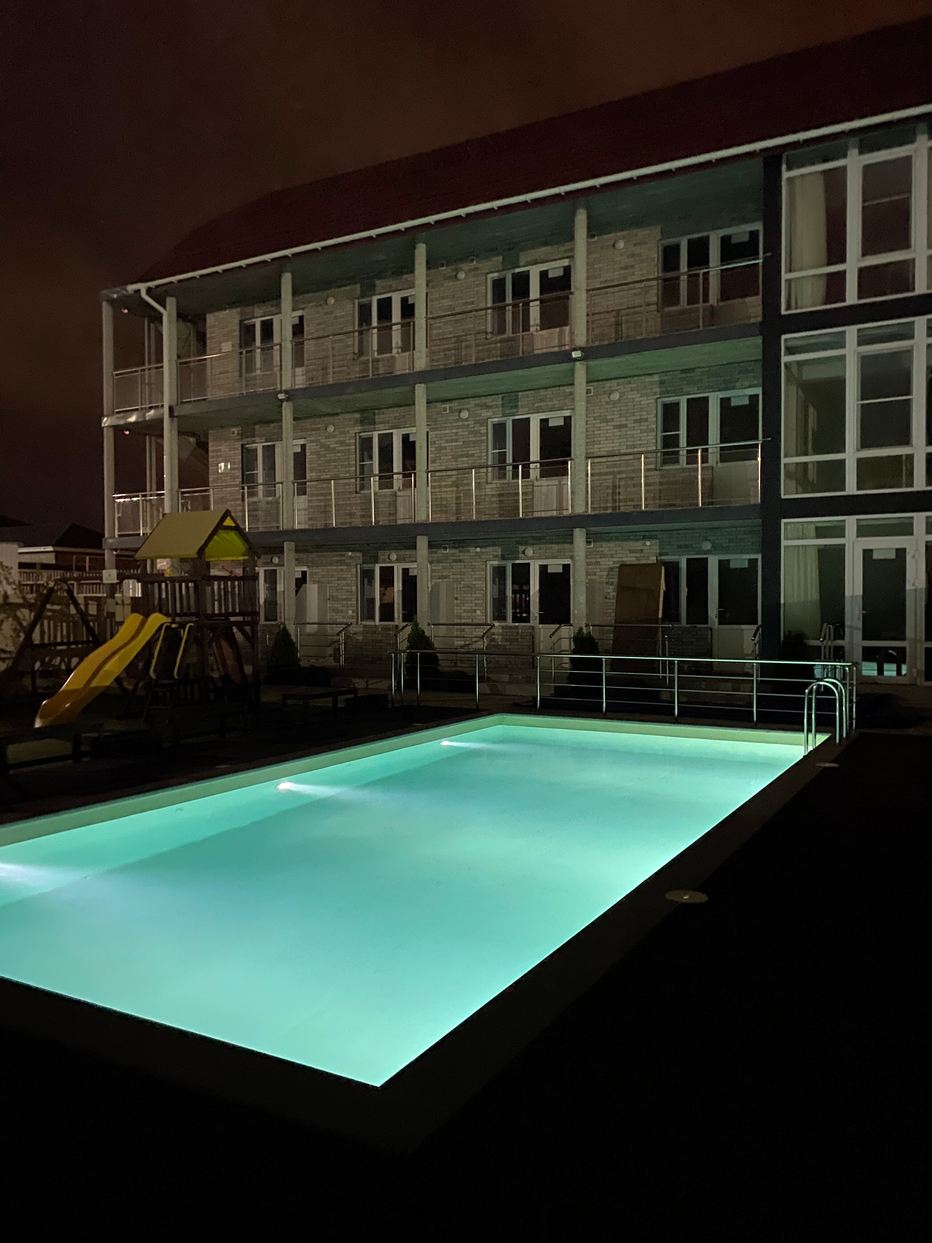 Фото Чер&ника