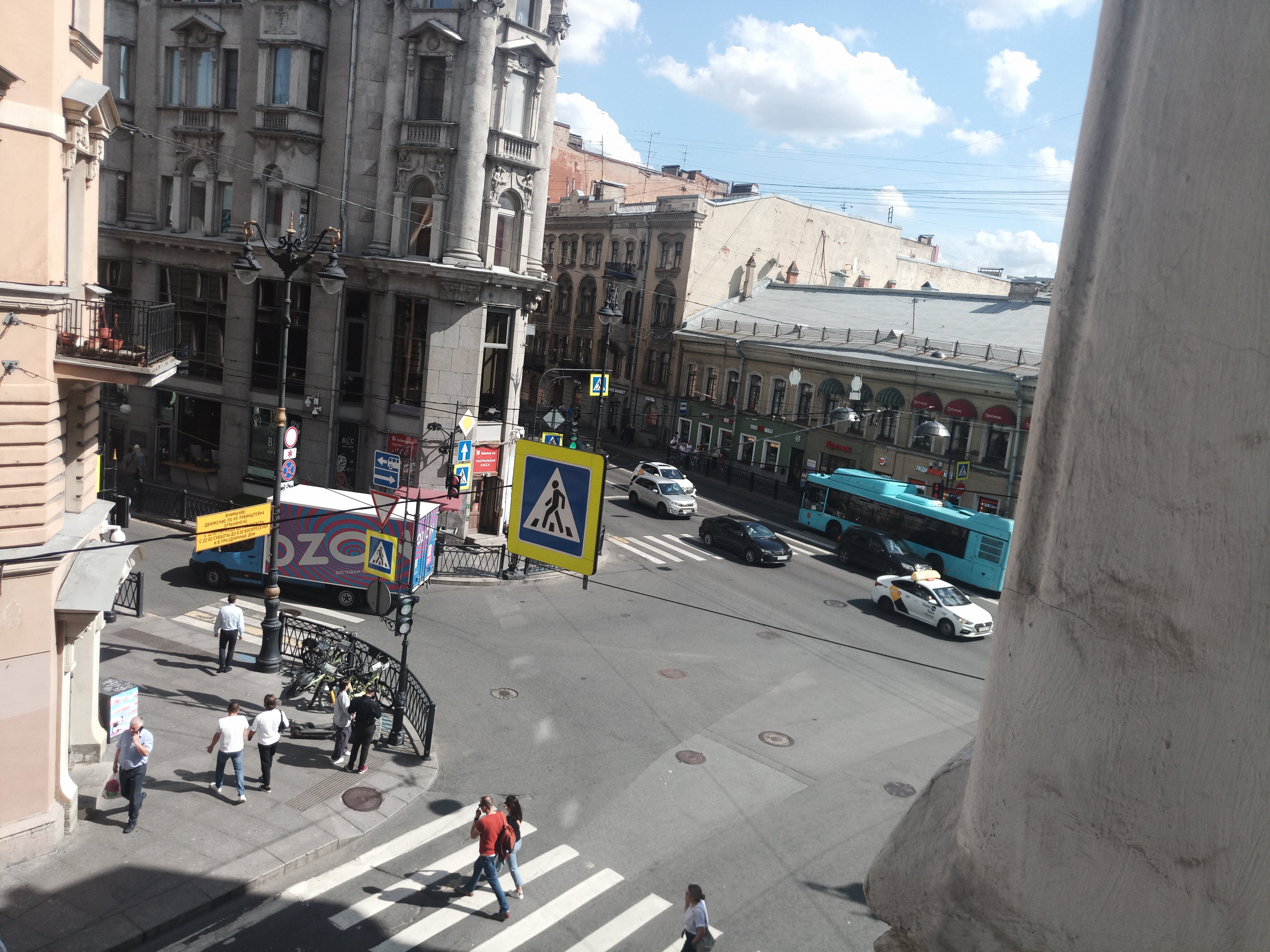 Фото Пятый угол