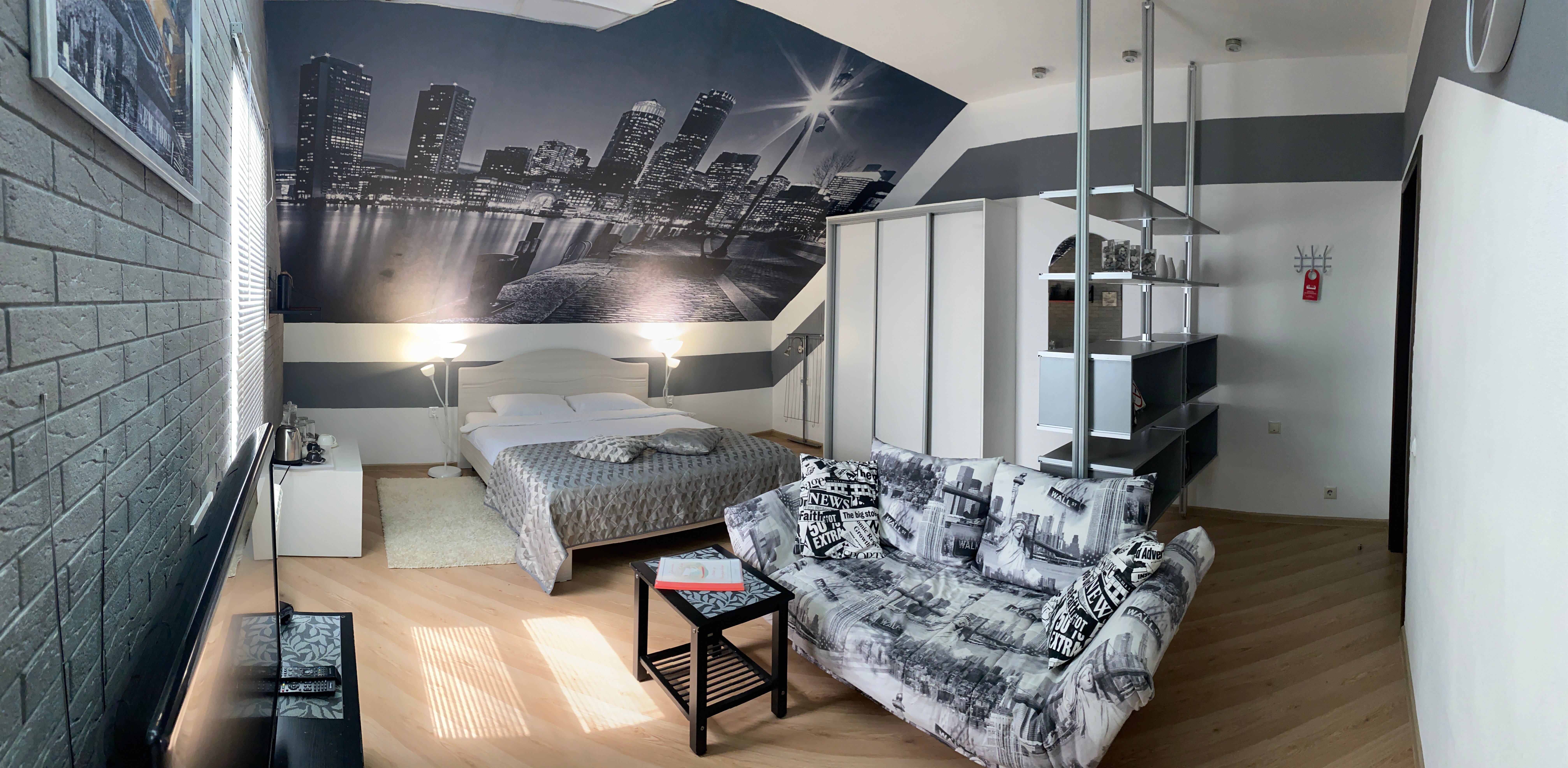 Фото отеля 2