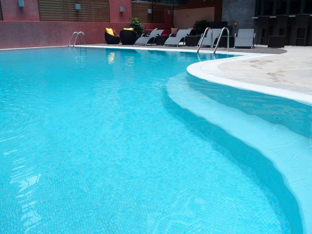 Фото Wharney Hotel