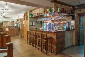 Stary Ambar (Bugulma, ulitsa Gazinura Gafiatullina, 50/1), cafe