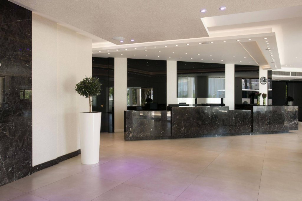 Фото Christofinia Hotel