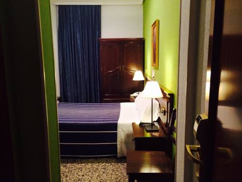 Фото Hostal Sonsoles