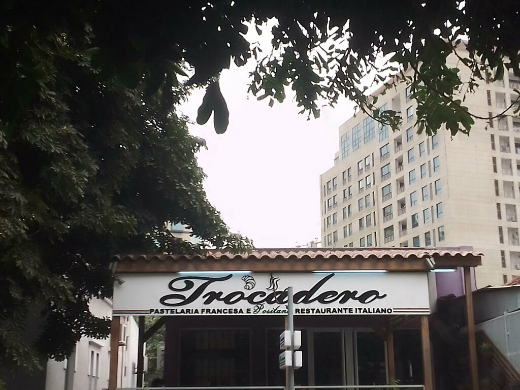 Restaurant Trocadero, Loanda, photo