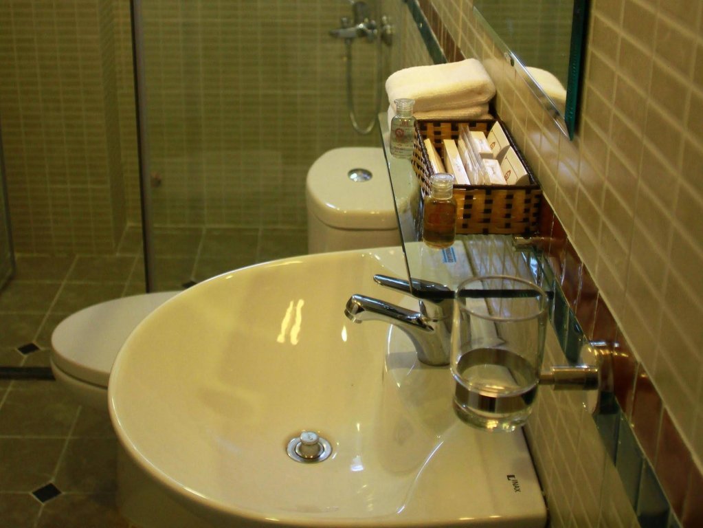 Фото Little Saigon Boutique Hotel