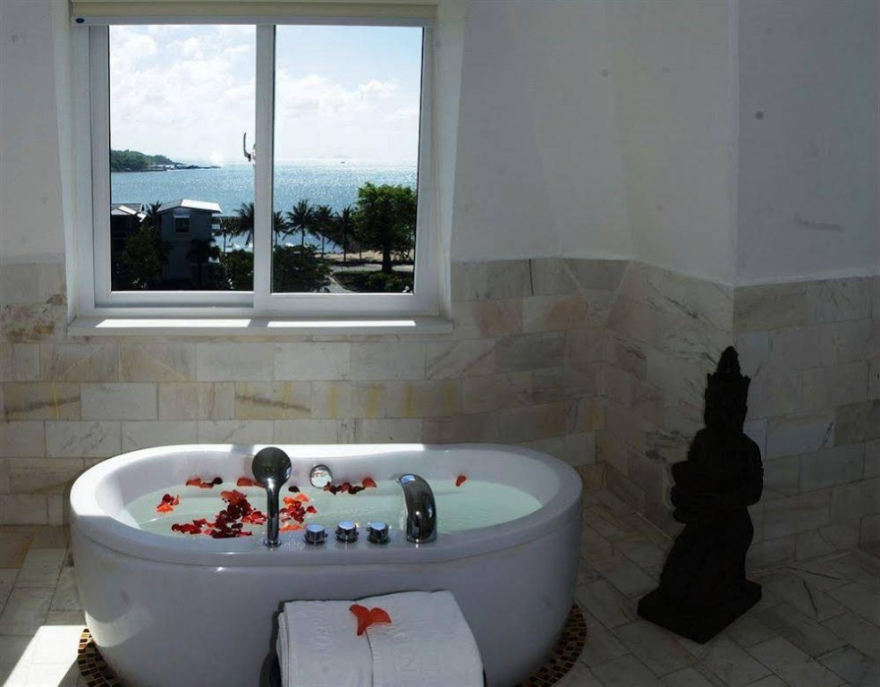 Фото Paragon Villa