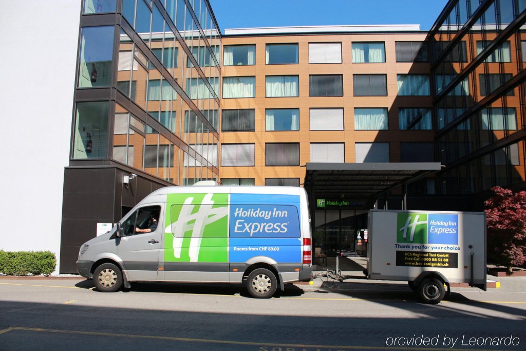Фото Holiday Inn Express Zurich Airport, an Ihg Hotel