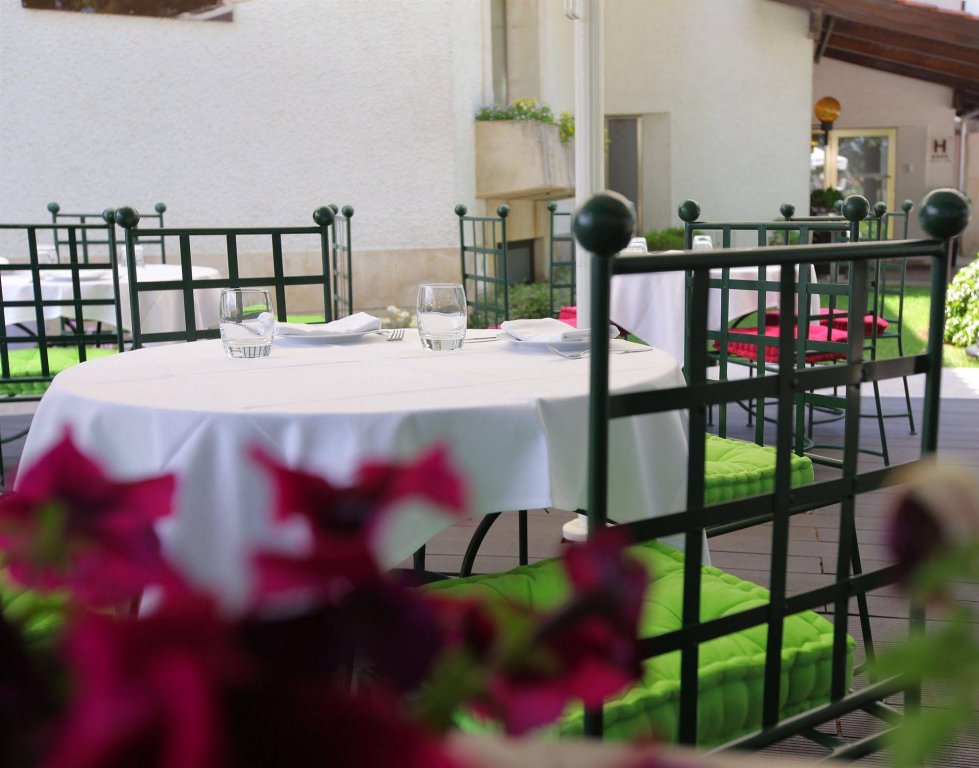 Фото Hotel Lis Batalha Mestre Afonso Domingues