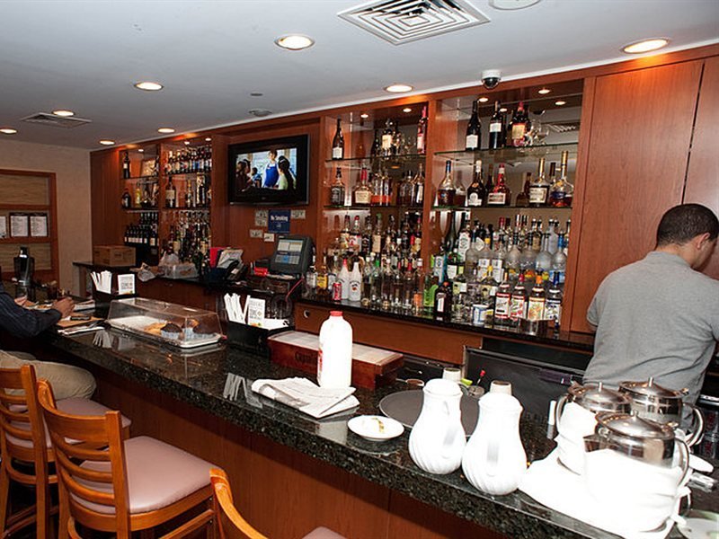 Фото Holiday Inn New York City - Wall Street, an Ihg Hotel