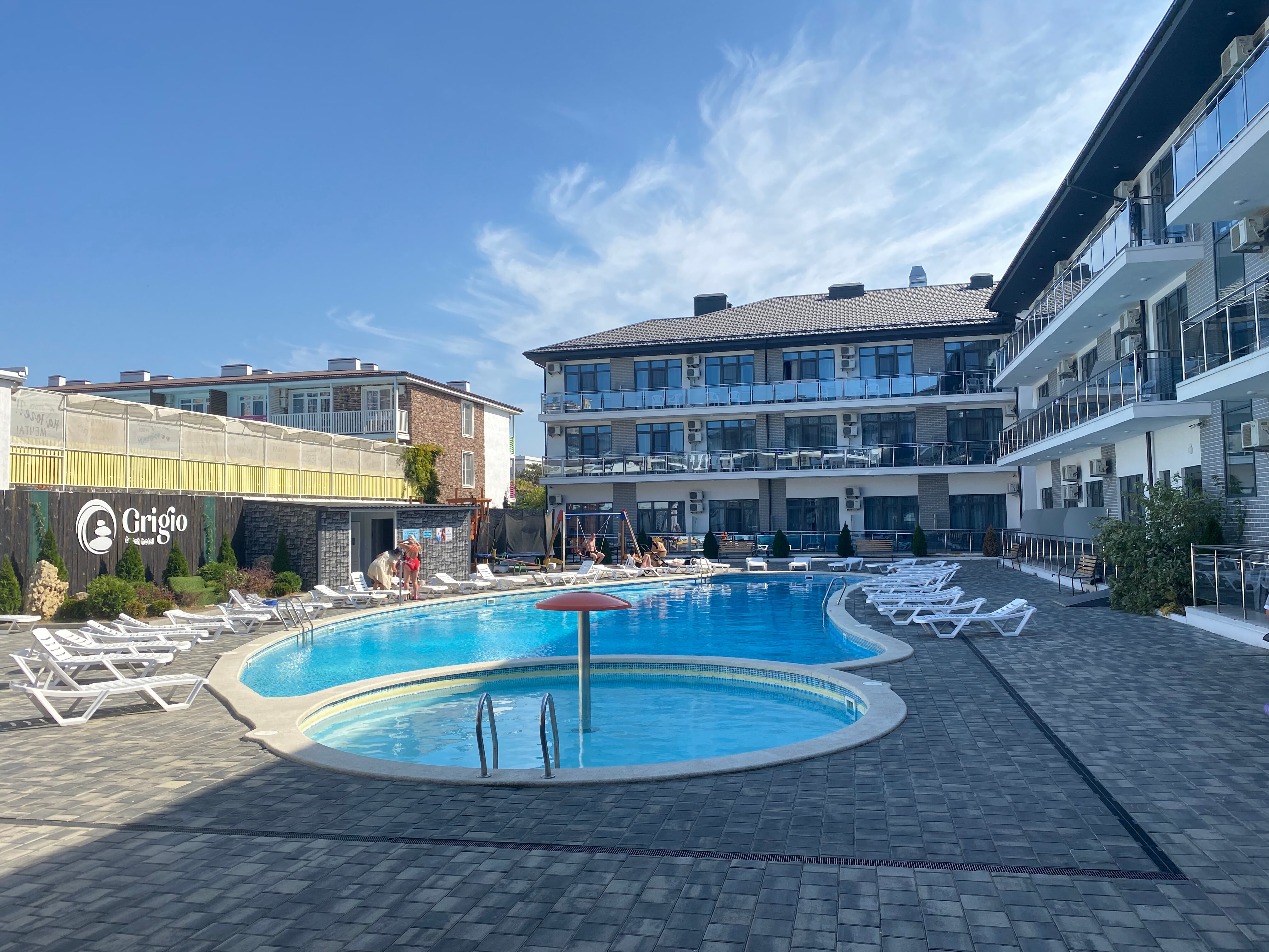 Фото отеля 1