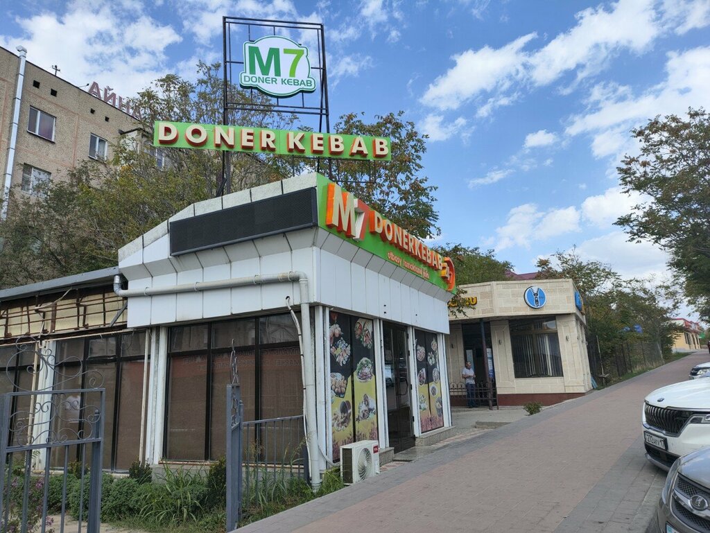 Fast food M7 Doner kebab, Chimkent, photo