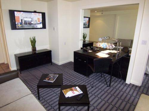 Фото The Time New York Hotel