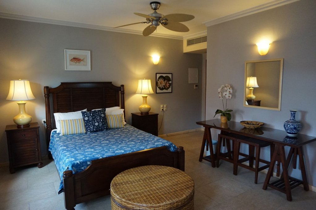 Фото Balhambra Suites - Adults Only