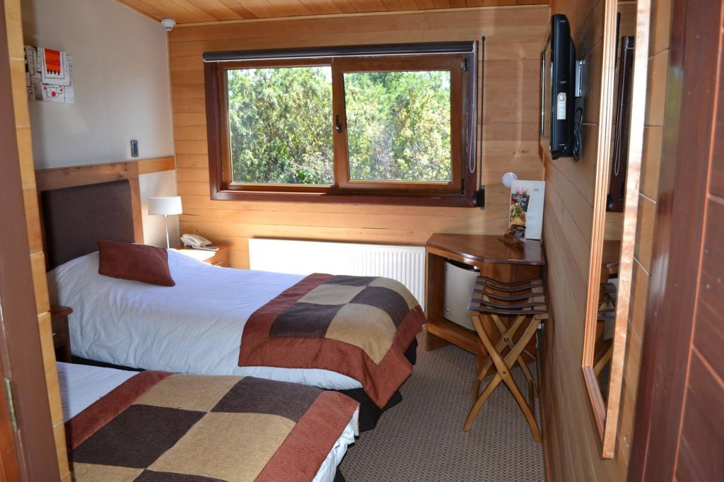 Фото Puerto Chico Hotel