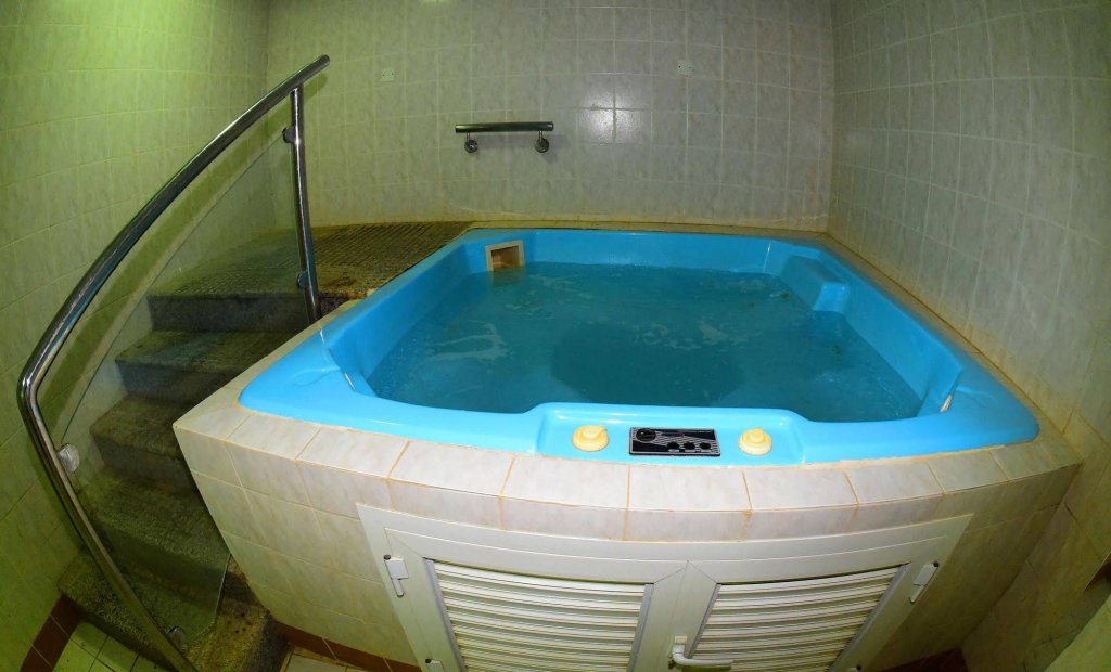 Фото Ramada Al Qassim Hotel And Suites