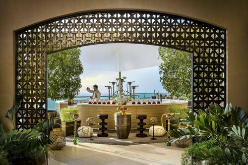 Гостиница Fairmont Ajman в Аджмане