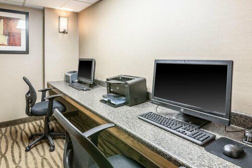 Гостиница Comfort Inn в Лансинге