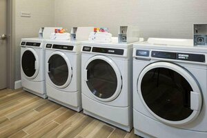 Гостиница Hampton Inn & Suites Newport/Cincinnati