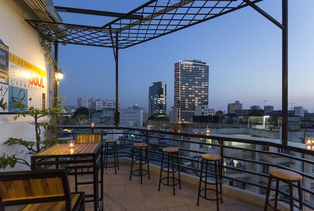 Фото отеля 2