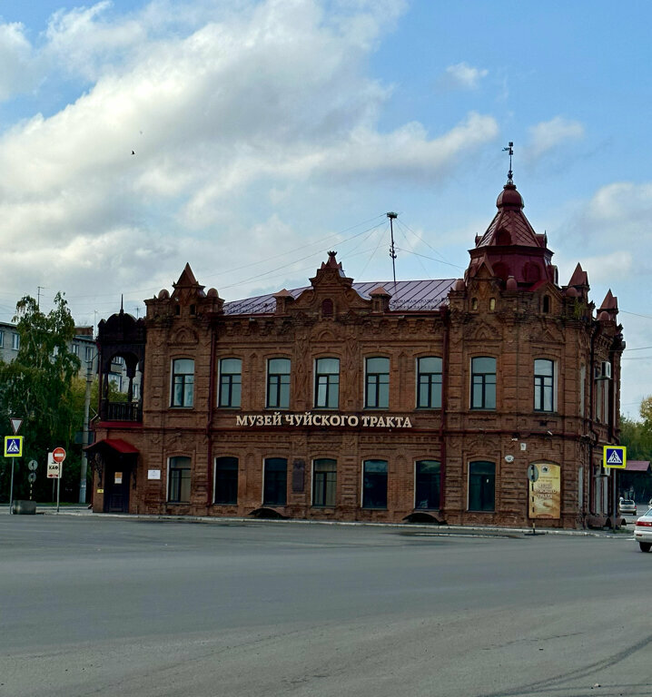 Музей МБУК Бийский краеведческий музей имени В.В. Бианки, музей Чуйского тракта, Бийск, фото