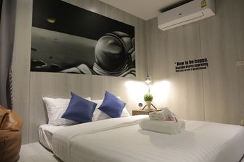 Фото Sleep Walker Poshtel - Hostel