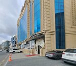 Piano Sadliq (Babеk Avenue, 109A) ، قاعة الولائم