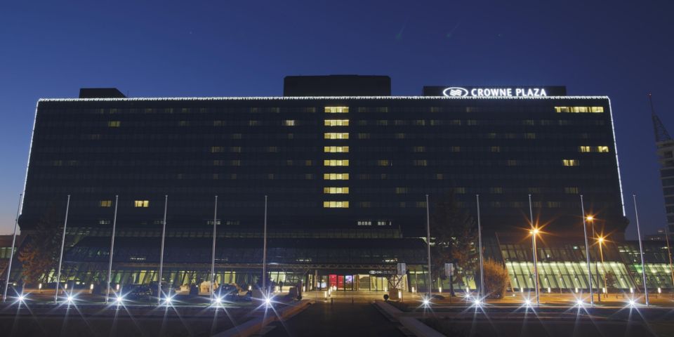 Фото Краун Плаза Белград