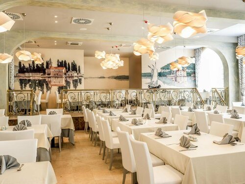 Гостиница Пальма в Тивате