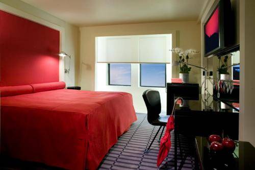 Фото The Time New York Hotel