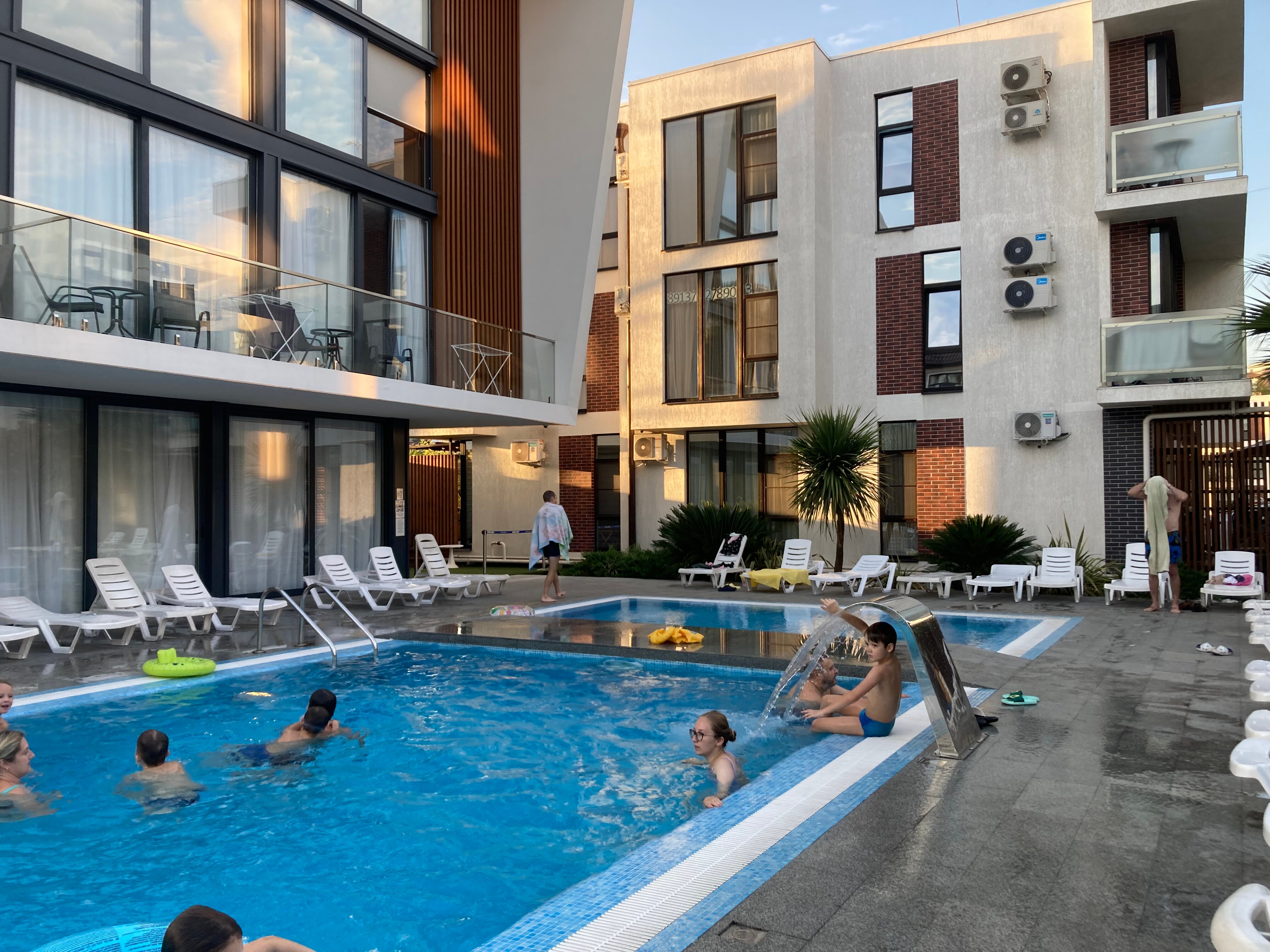 Фото отеля 4