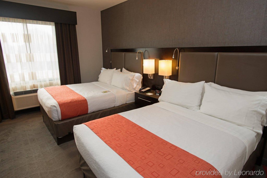 Фото Holiday Inn Nyc - Lower East Side, an Ihg Hotel