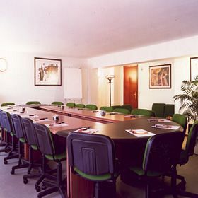 Фото Garden Hotel