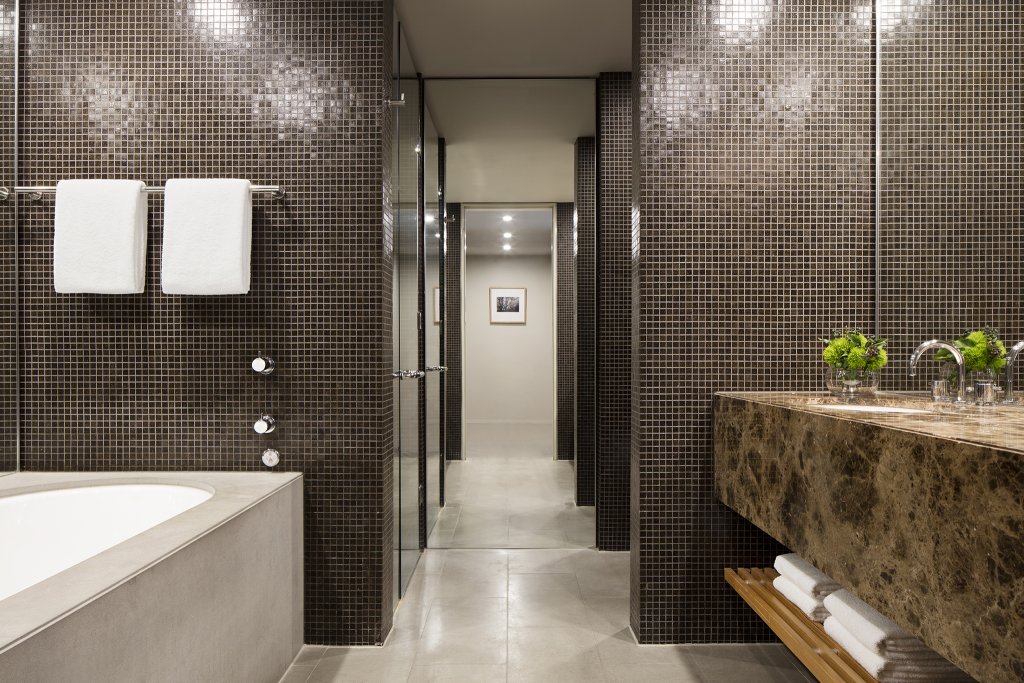 Фото Hotel Realm